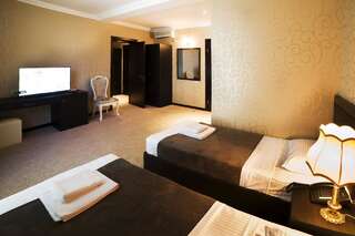 Отель Kalasi Hotel Тбилиси Стандартный трехместный номер-3